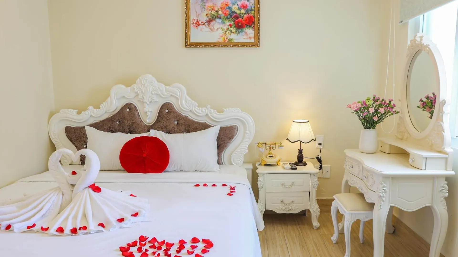 Happy Star Hotel Nha Trang 3*,