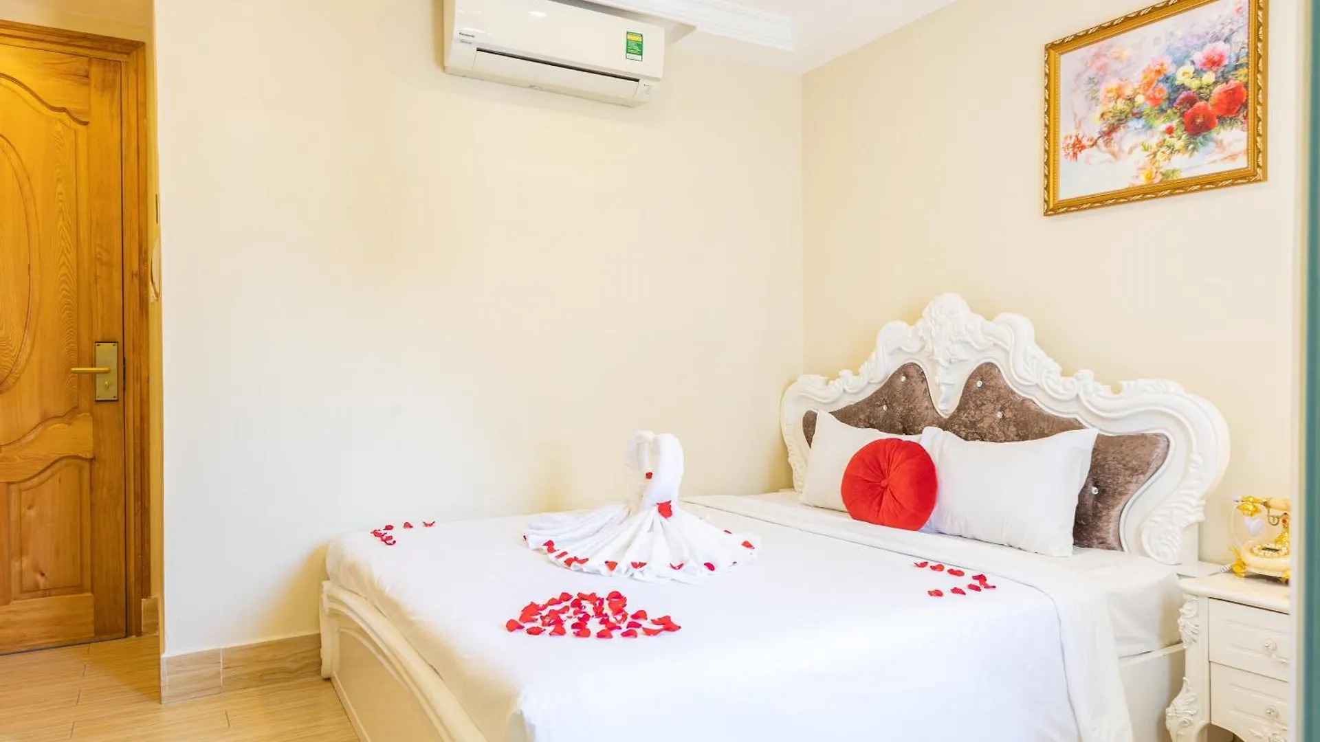 Happy Star Hotel Nha Trang Vietnam